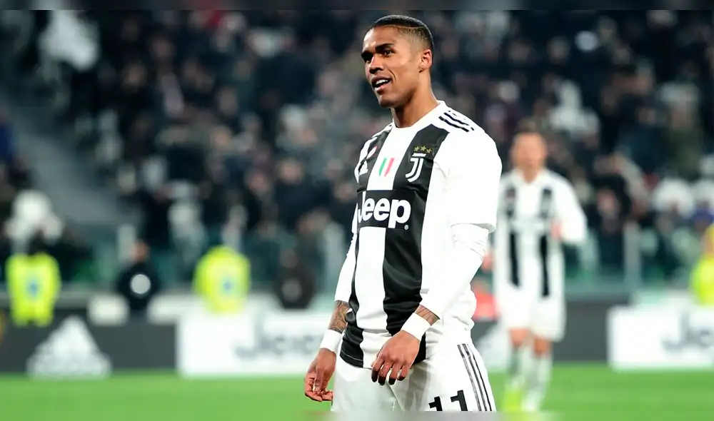 Juventus vs Chievo: potente remate de Douglas Costa para marcar el 1-0 [VIDEO]