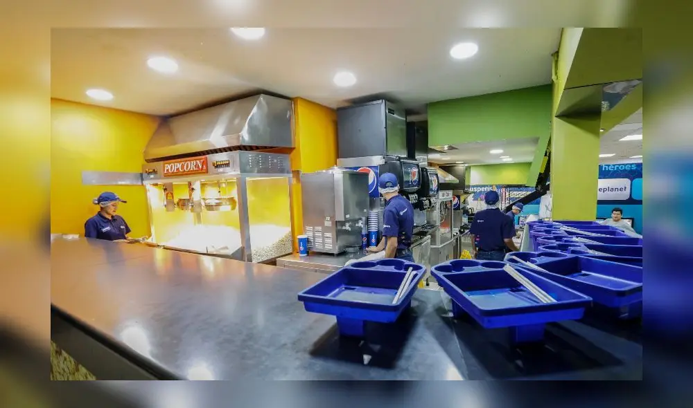 La primera denuncia que difundieron los trabajadores de Cineplanet fue días después de que se decretó el estado de emergencia, pues los despidieron de forma intempestiva. Foto: La República.