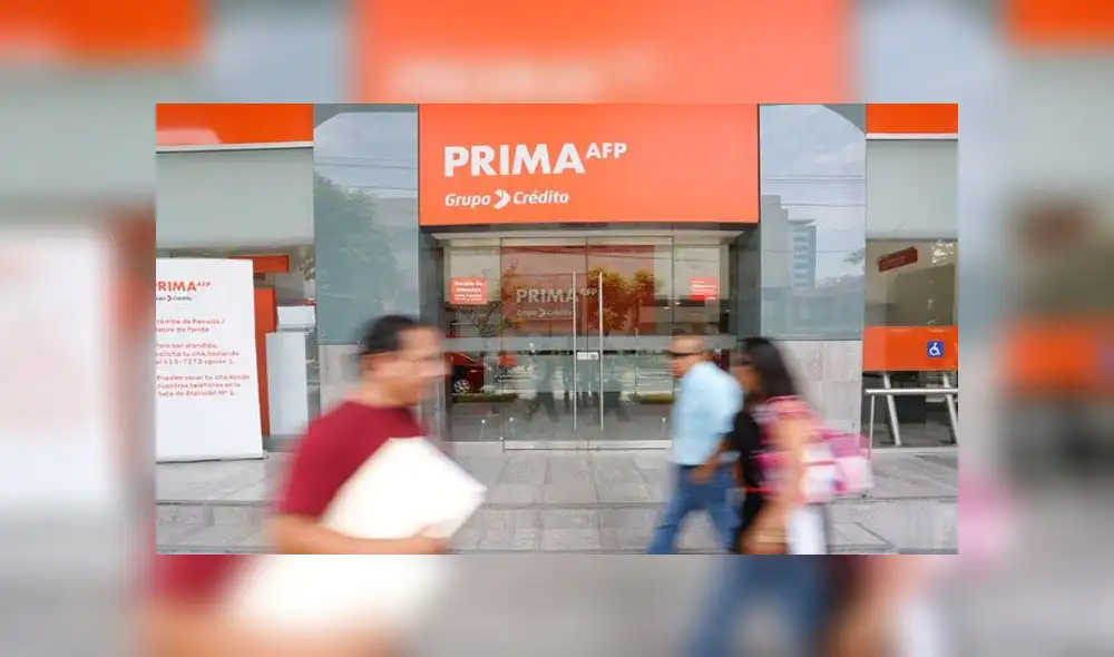 Usuarios de AFP denuncian reducción de sus ahorros y entidad financiera les responde.