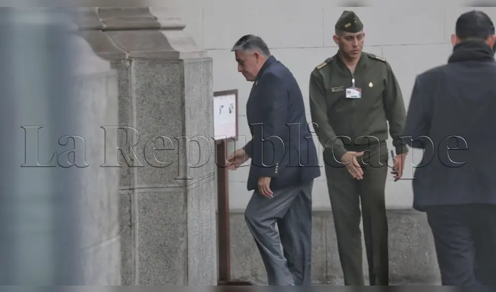 Ministros se reunieron en sesión extraordinaria este domingo Ministros se reunieron en sesión extraordinaria este domingo