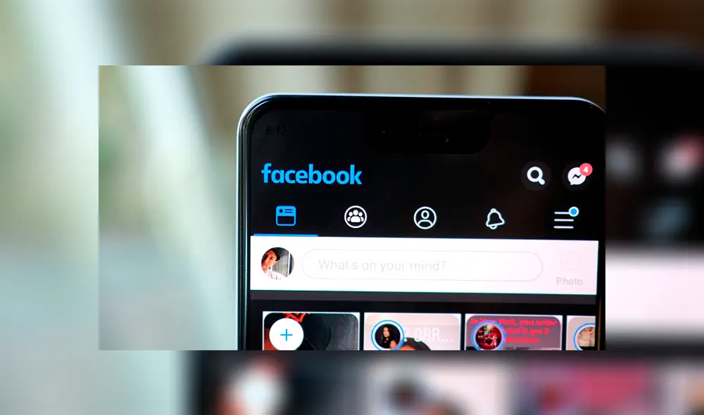 El modo oscuro comienza a llegar a Facebook para Android.