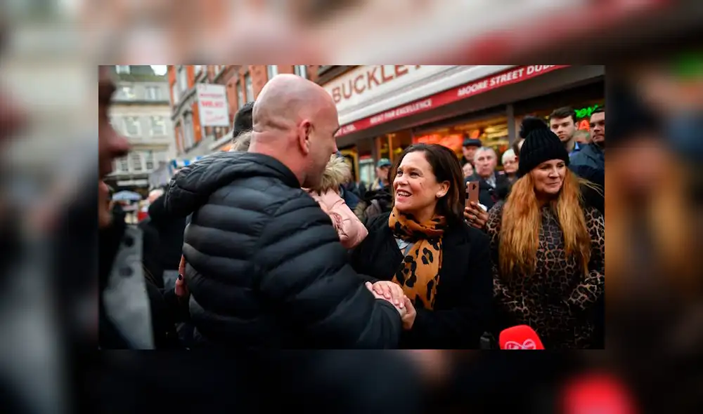 El partido de izquierda, Sinn Féin, logró acabar con el gobierno del bipartidismo, movimiento político tradicional que dominaba en Irlanda. Foto: Difusión.