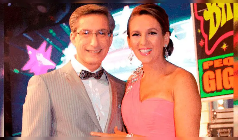 El periodista Federico Salazar se puso una peluca y grabó junto a Katia Kondos simulando un 'té de tías' mientras cumplen el aislamiento social.