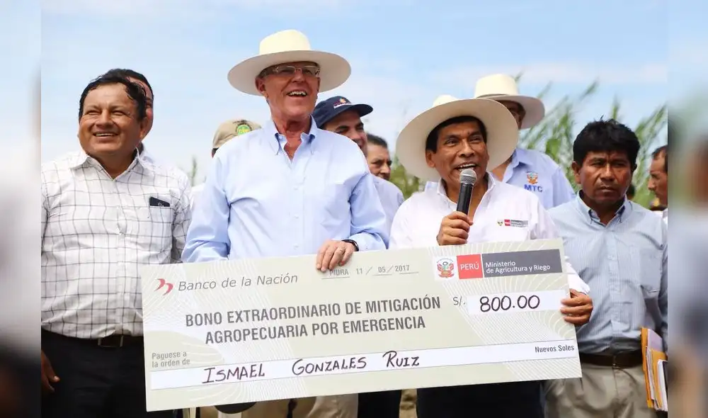 Empezó entrega del bono de S/ 1.000 por hectárea para los agricultores Empezó entrega del bono de S/ 1.000 por hectárea para los agricultores