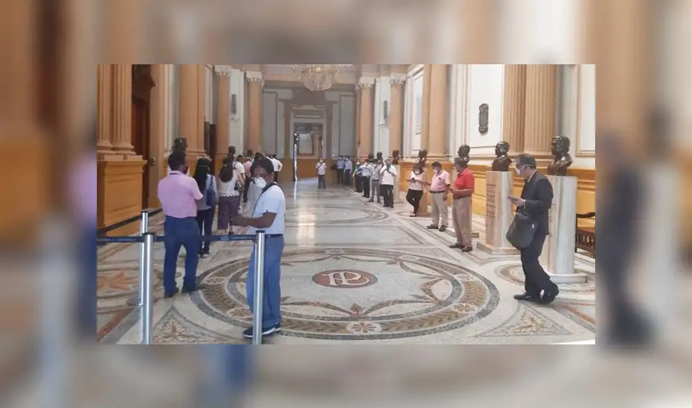 Congresistas y trabajadores del Parlamento pasan por prueba de descarte de COVID-19 Congresistas y trabajadores del Parlamento pasan por prueba de descarte de COVID-19