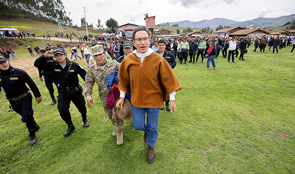 Recorrido. En la región La Libertad, el mandatario recalcó que el nuevo Congreso debe examinar los decretos de urgencia. (Foto: J. Reyes)