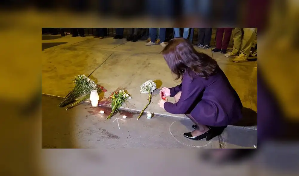 Quienes conocían a la víctima y quienes no, mostraron su solidaridad con la familia. (Foto: Grace Mora / La República) Quienes conocían a la víctima y quienes no, mostraron su solidaridad con la familia. (Foto: Grace Mora / La República)