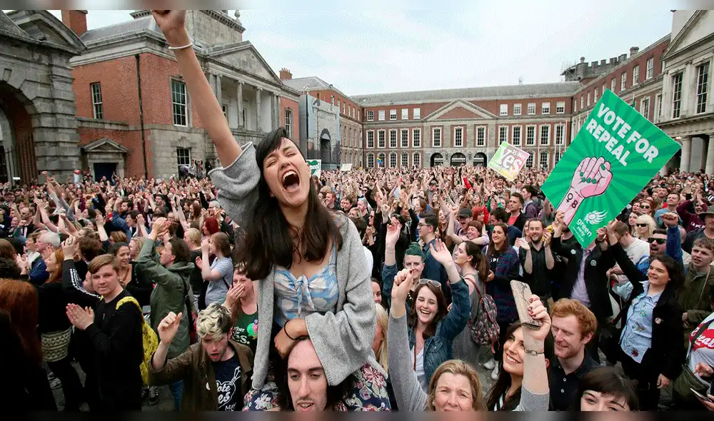 Parlamento de Irlanda aprueba la legalización del aborto tras histórico referéndum Parlamento de Irlanda aprueba la legalización del aborto tras histórico referéndum