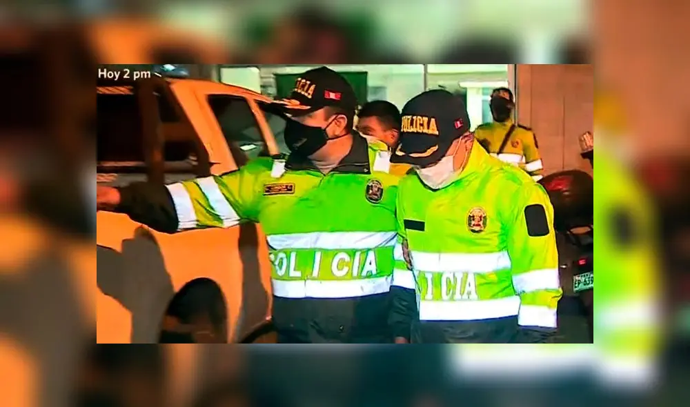 Ambos intervenidos fueron puestos a disposición del Ministerio Público. Foto: Captura/América TV.