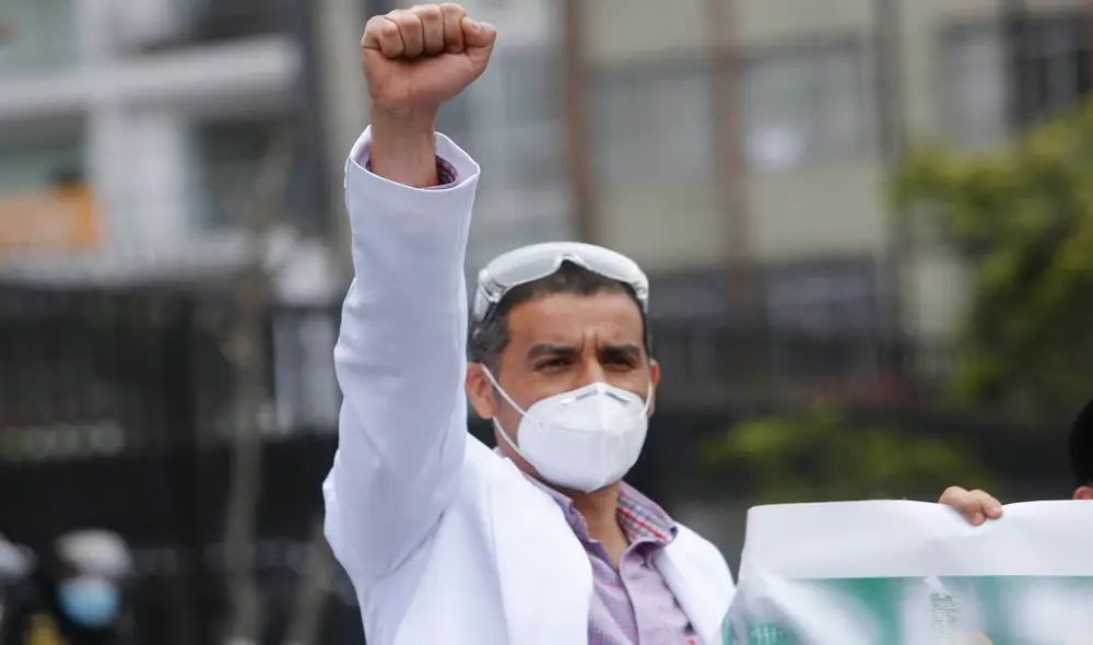 Médicos acatan paro de 48 horas en Jesús María. Foto: Marco Cotrina / La República. Médicos acatan paro de 48 horas en Jesús María. Foto: Marco Cotrina / La República.