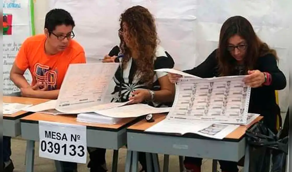 ONPE: más de 900 000 peruanos en el extranjero votarán en las elecciones congresales 2020 ONPE: más de 900 000 peruanos en el extranjero votarán en las elecciones congresales 2020