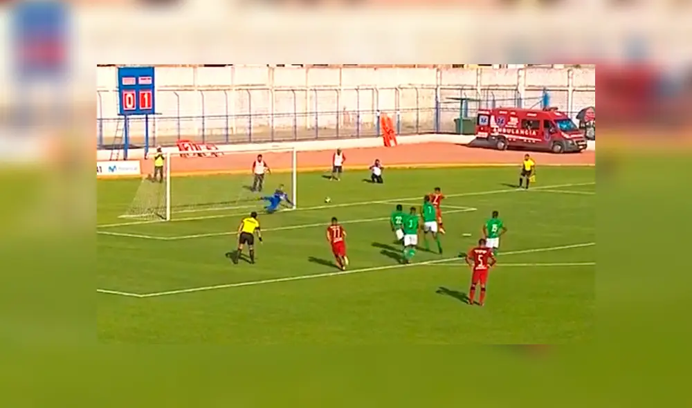 Alejandro Hohberg anotó el segundo de Universitario sobre Los Caimanes por los octavos de final de la Copa Bicentenario.