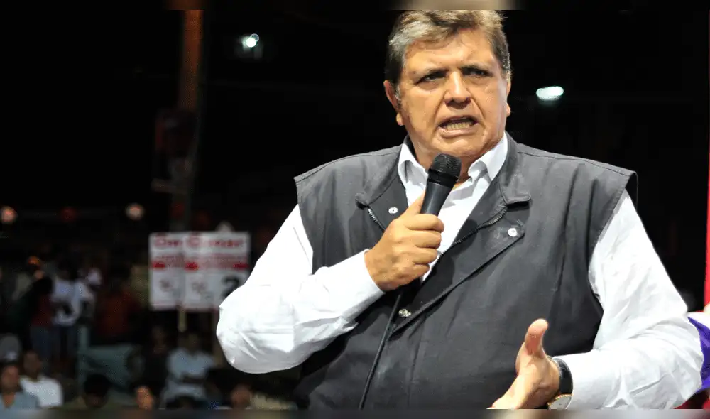 Alan García: entrevistado 'celebra' en vivo negativa de asilo diplomático [VIDEO]