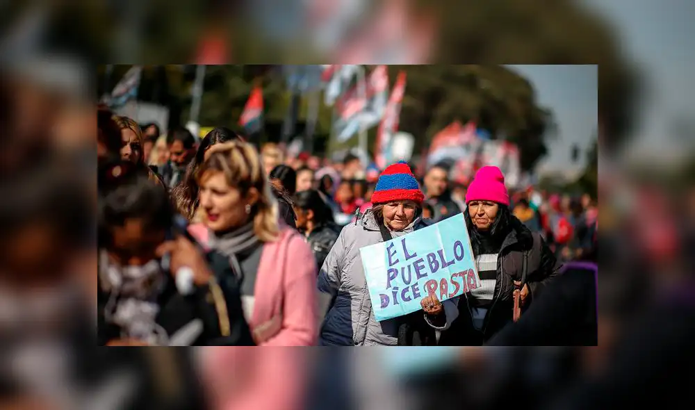 Argentinos marchan contra Macri y la crisis económica [VIDEO]