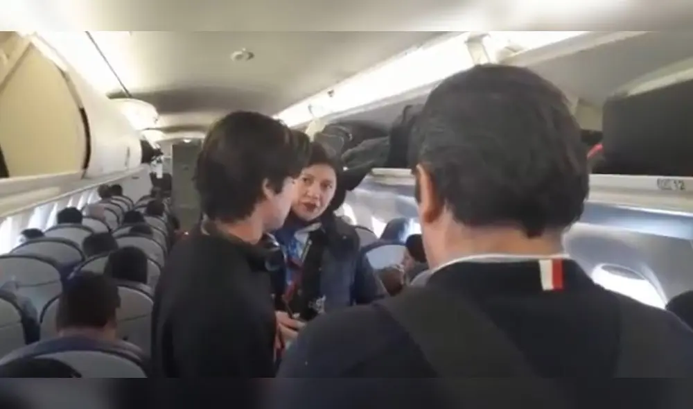 Usuarios de las redes sociales sospechan que el padre de familia es opositor de AMLO. (Foto: Contra muro) Usuarios de las redes sociales sospechan que el padre de familia es opositor de AMLO. (Foto: Contra muro)