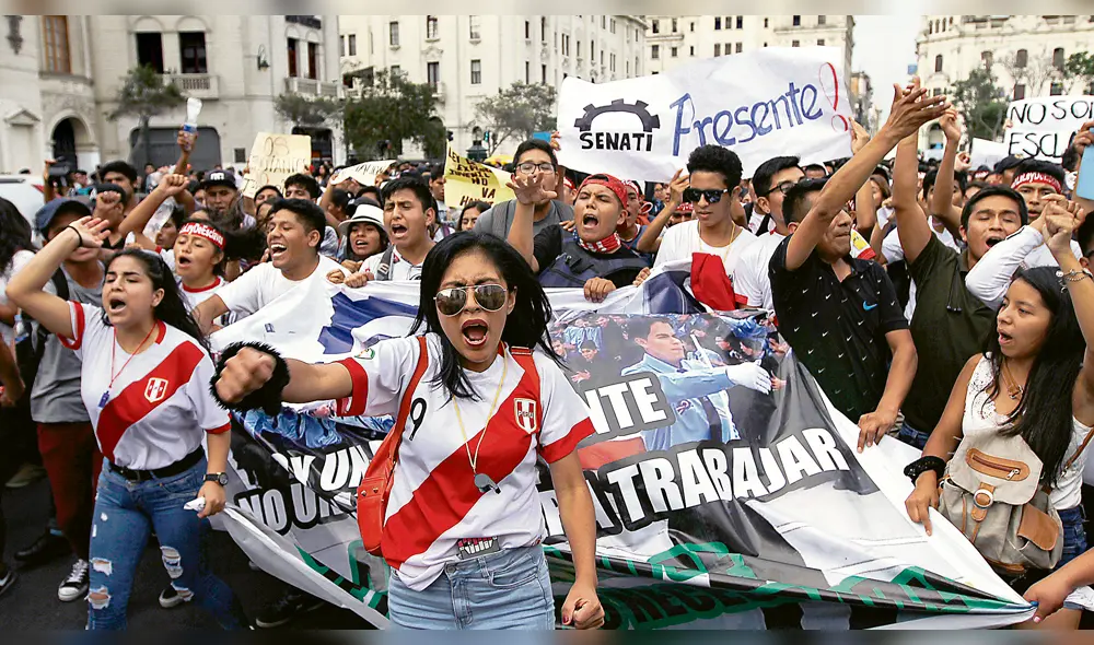 Los estudiantes y el Gobierno rechazan la ley del esclavo juvenil Los estudiantes y el Gobierno rechazan la ley del esclavo juvenil