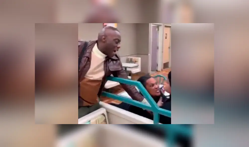 Trabajadora de Burger King enloquece e intenta 'hechizar’ a cliente durante una extraña pelea [VIDEO]
