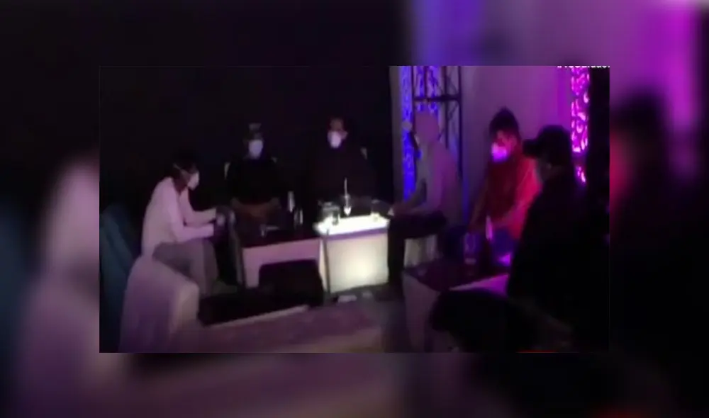 A simple vista era una tienda pero en realidad se dedicaban a ofrecer servicios sexuales de forma clandestina. Foto: Captura Panamericana Televisión