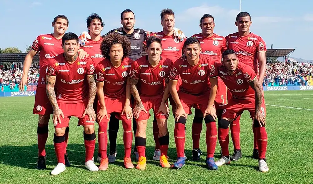 Universitario de Deportes - Germán Denis Universitario de Deportes - Germán Denis