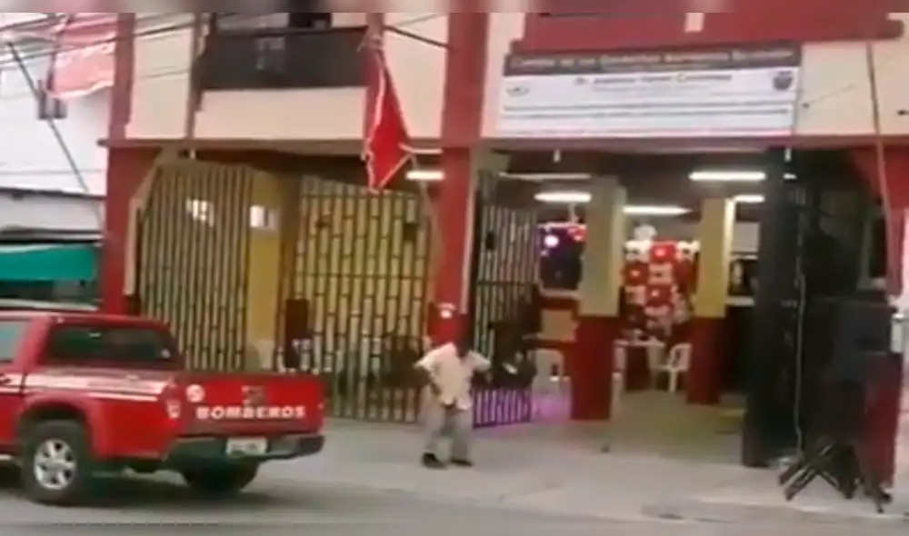 Facebook: ebrio bailaba y algo que cayó del cielo lo detuvo [VIDEO]