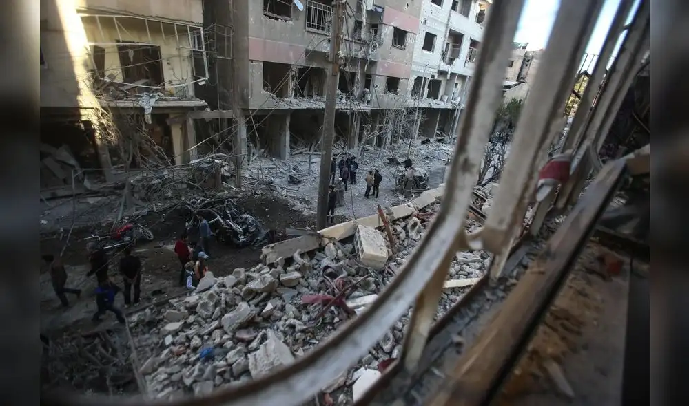 Rusia envía nave a Siria y EEUU amenaza