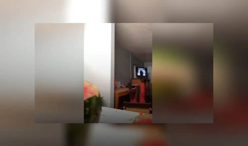 Desliza las imágenes para ver el terrible resultado que obtuvo un joven al hacer un experimento casero. Foto: VT Desliza las imágenes para ver el terrible resultado que obtuvo un joven al hacer un experimento casero. Foto: VT