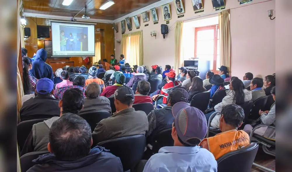 Capacitan a 60 organizaciones comunales para mejorar el saneamiento rural 