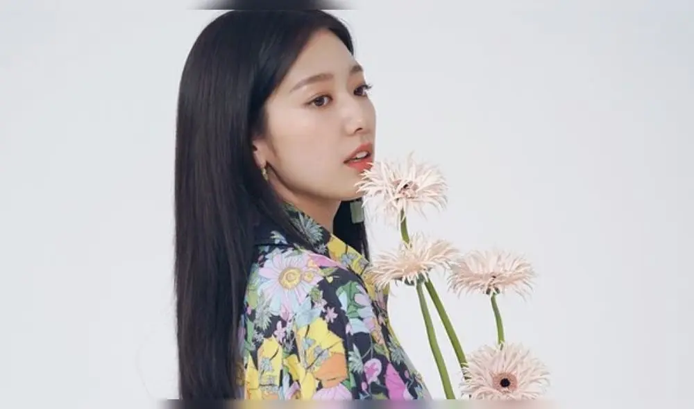 Deslice para ver más fotos de Park Shin Hye.