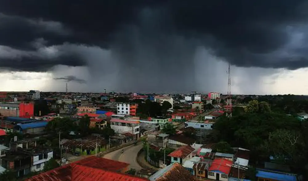 Las localidades en mención, se vieron cubiertas por nubosidad, lluvia de ligera a moderada intensidad