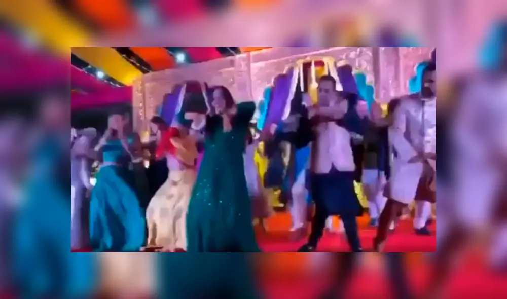 En Facebook, los novios quisieron preparar una increíble coreografía con la canción ‘‘Que Tire Pa’Lante’. En Facebook, los novios quisieron preparar una increíble coreografía con la canción ‘‘Que Tire Pa’Lante’.