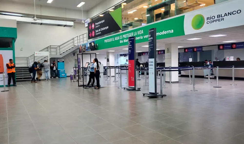 fueron cuatro los viajes que no pudieron partir a la capital, tres corresponden a la agencia Latam y uno a Sky. fueron cuatro los viajes que no pudieron partir a la capital, tres corresponden a la agencia Latam y uno a Sky.