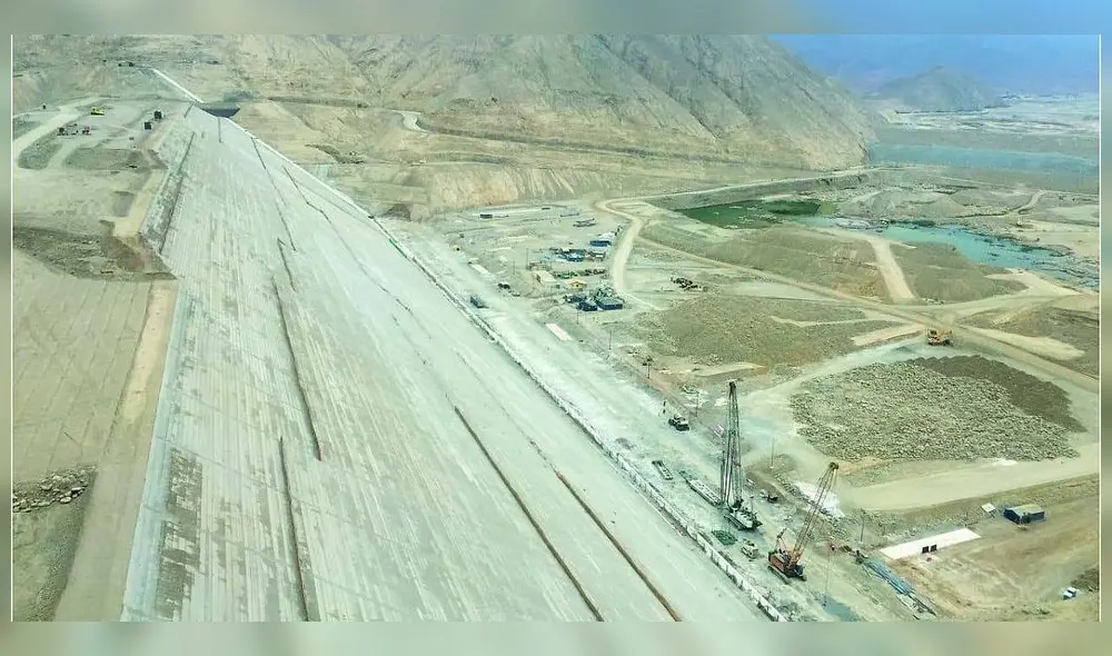 Presa Palo Redondo, de la III etapa de Chavimochic, está paralizada desde el 2016.