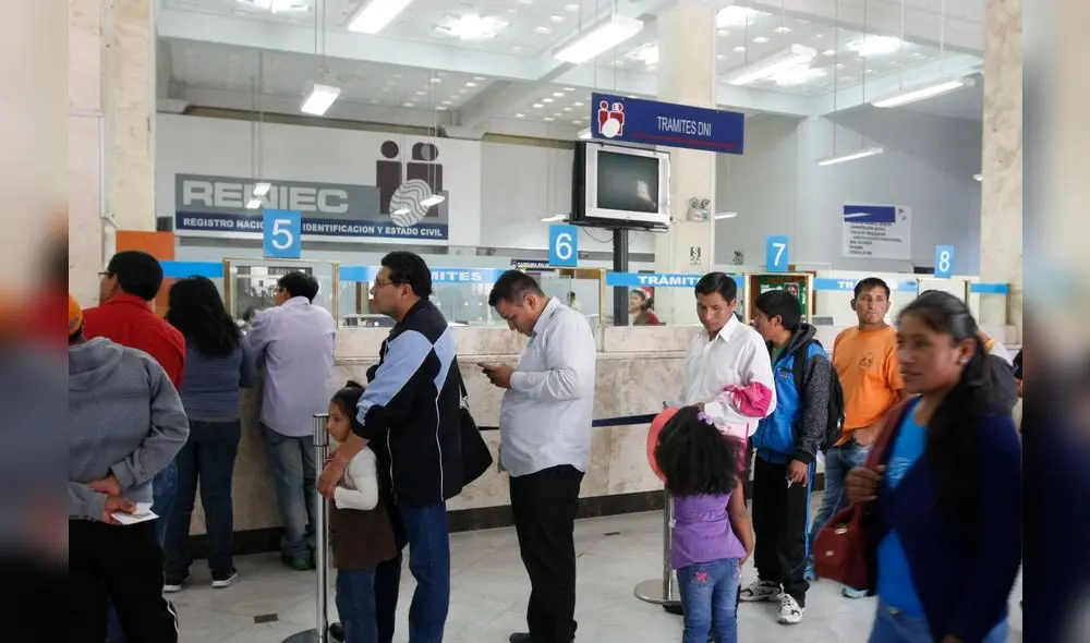 Arequipa: RENIEC y Municipalidad rechazan cambio de sexo de mujer