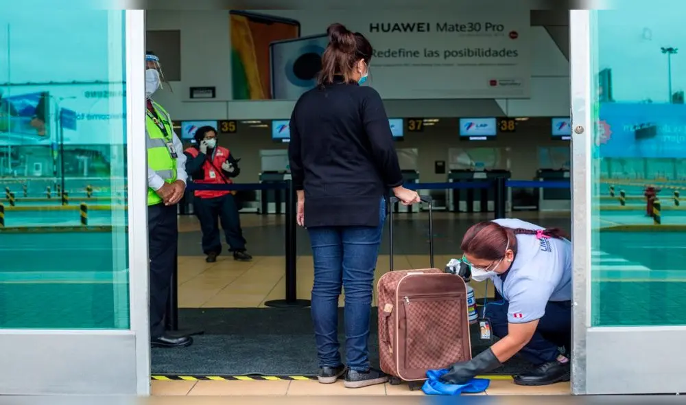 Aeropuerto Jorge Chávez presentó nuevos protocolos de seguridad. (Fotos: John Reyes / La República)