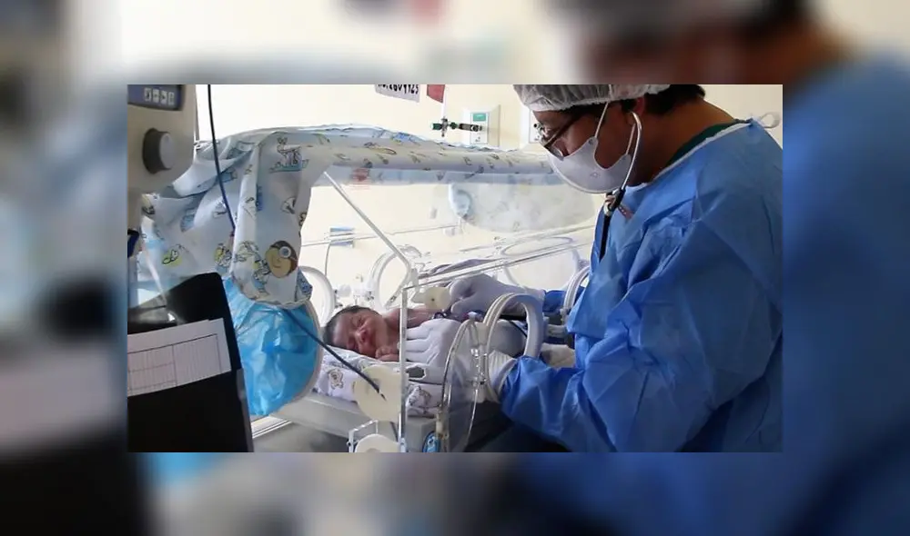 Padre de niña se mostró contento y dispuesto a velar sus siete hijos hasta la recuperación de su esposa. (Foto: Andina)