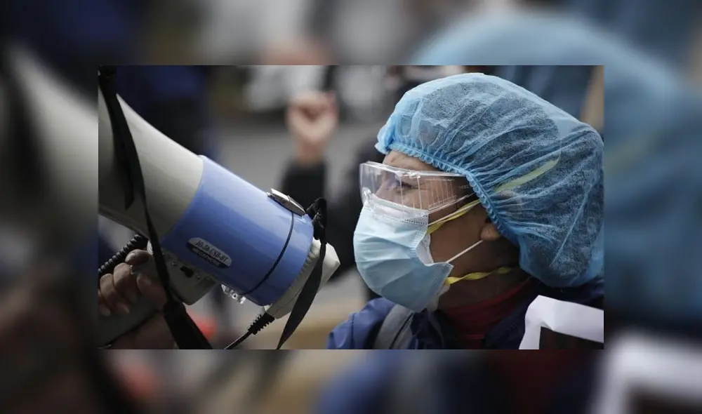 Personal de salud exige mejoras en el sistema y pide más implementos de bioseguridad. Créditos: Antonio Melgarejo / La República.