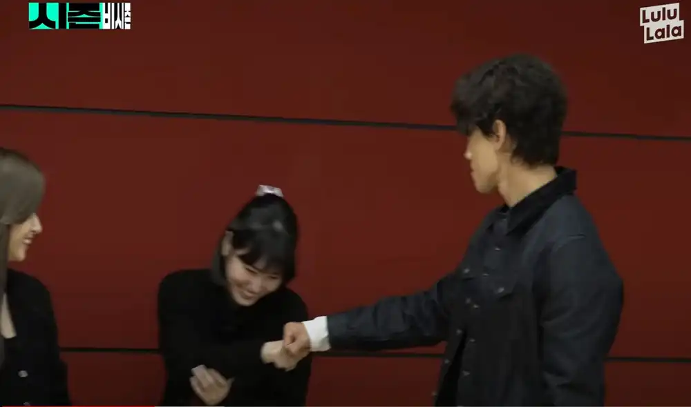 Desliza par ver más capturas del programa de Rain junto a TWICE. Foto: YouTube