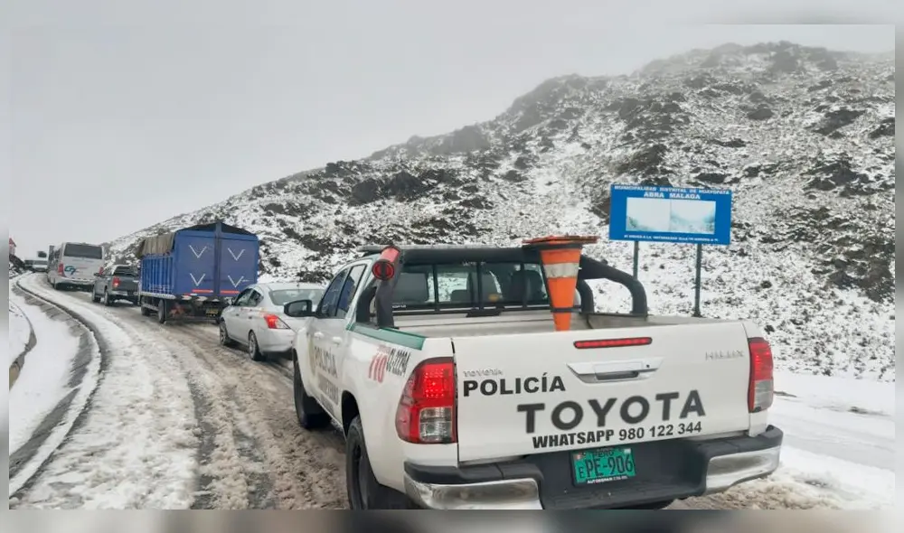 Cusco: vehículo formaron largas hileras en ambos sentidos de la carretera en Abra Málaga.