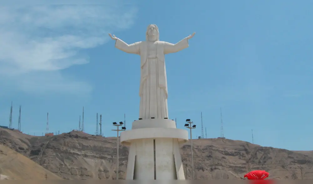 Piden firmas para retirar el Cristo del Pacífico del Morro Solar [FOTOS]