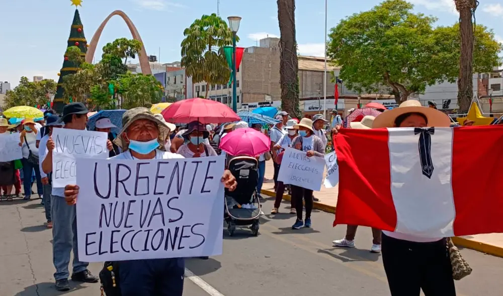 Protestantes llegaron a la ciudad de Tacna: Foto: Liz Ferrer/ LR Protestantes llegaron a la ciudad de Tacna: Foto: Liz Ferrer/ LR