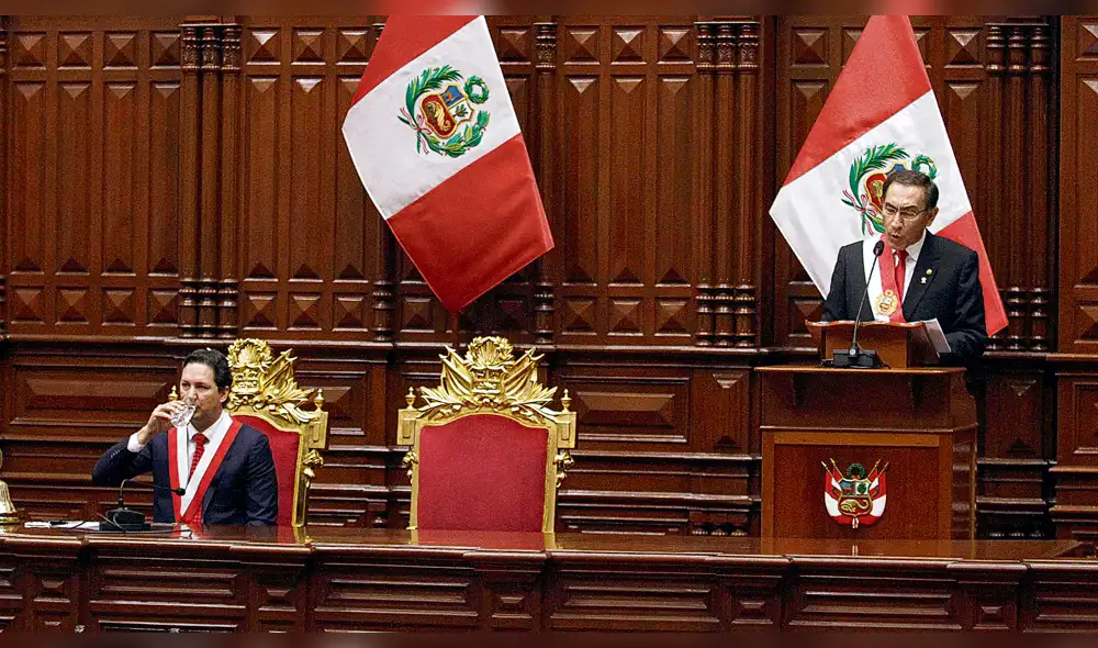 Presidente Martín Vizcarra entrega reforma judicial y política a los ciudadanos