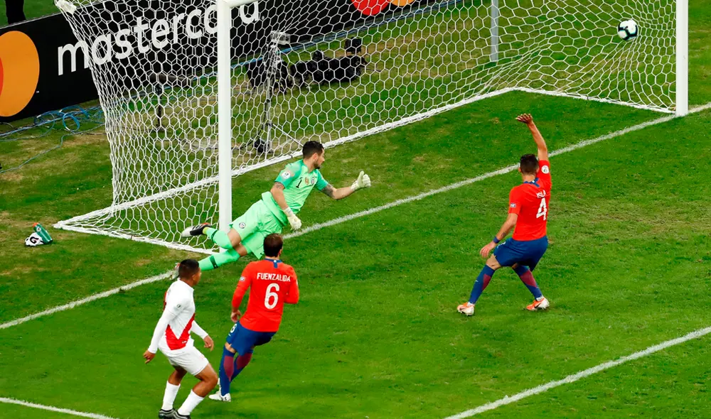 Una de las conductoras de Fox Sports afirmó que sus hijos prefieren ver un partido de Perú en vez de dibujos. | Foto: EFE