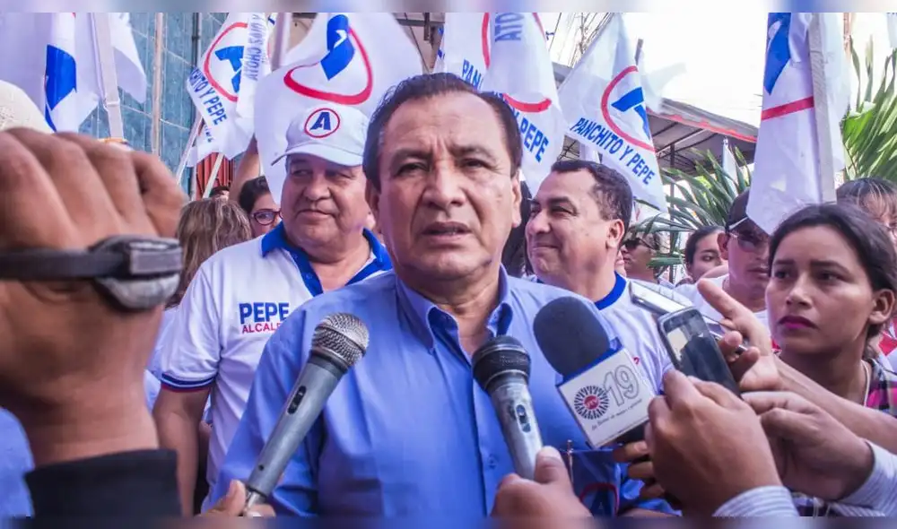 Acusan a candidato regional de Ucayali de tener certificados de estudios falsos