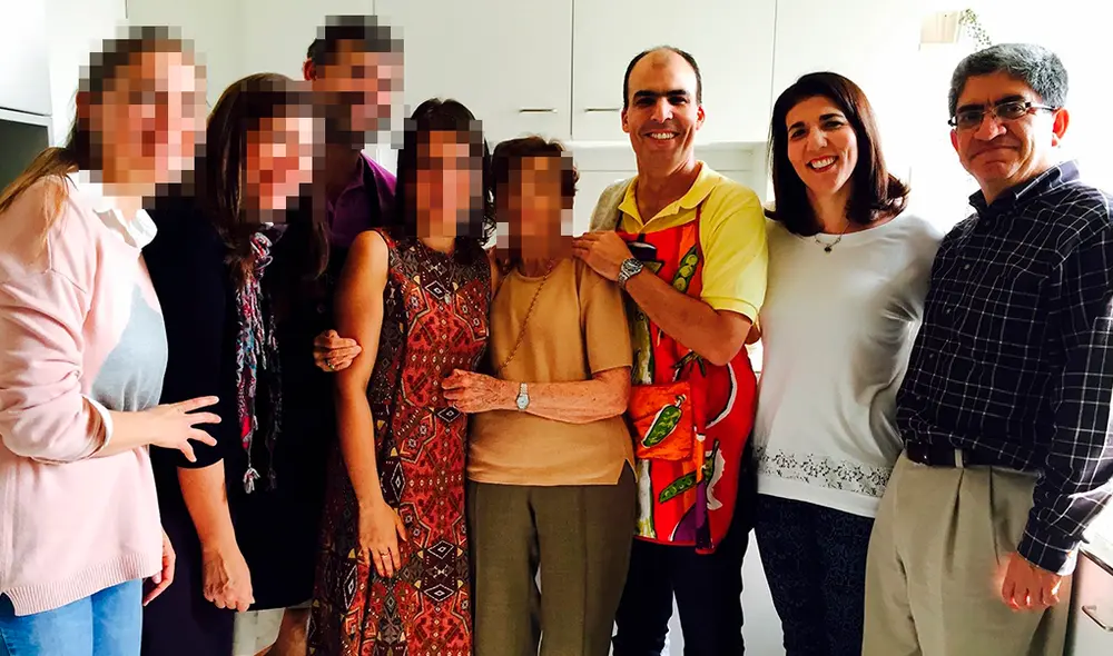 20 de septiembre de 2015: José Luis Sardón, primero de la derecha, junto con su esposa, Sandra Bisso López de Romaña, y su cuñado, Javier López de Romaña. 20 de septiembre de 2015: José Luis Sardón, primero de la derecha, junto con su esposa, Sandra Bisso López de Romaña, y su cuñado, Javier López de Romaña.