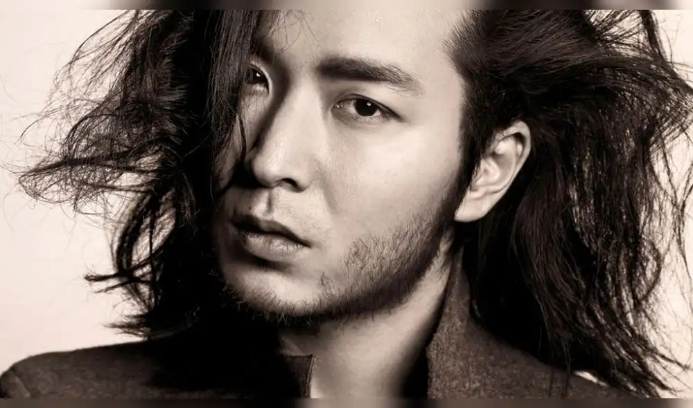 Verbal Jint sorprendió al despotricar contra su exnovia a través de los stories de Instagram.