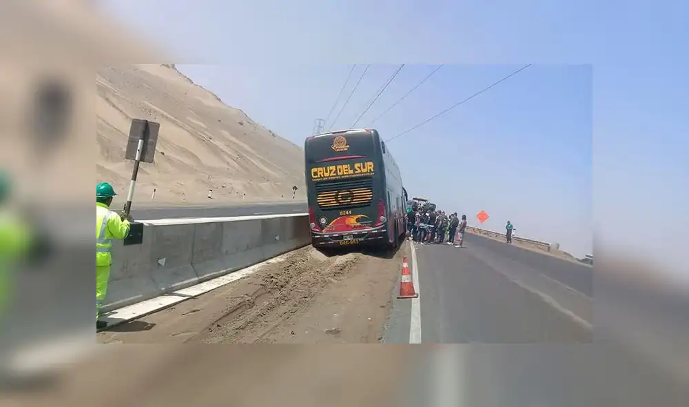 Bus interprovincial se despista en variante de Pasamayo [FOTOS]