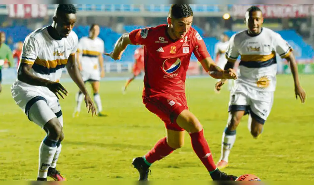 Santiago Silva viene por el título