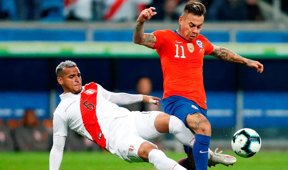 Jugadores de la selección de Chile decidieron no jugar el amistoso con Perú debido a la crisis que hay en su país. | Foto: EFE