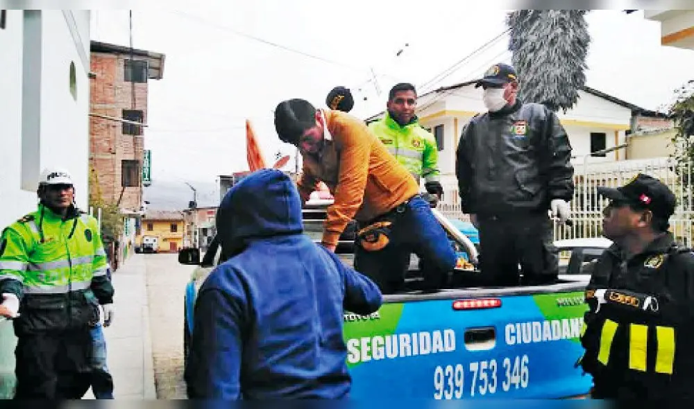 Continuaron durante todo el día para hacer cumplir la ley. Policía Nacional del Perú también intervino a vehículos. Continuaron durante todo el día para hacer cumplir la ley. Policía Nacional del Perú también intervino a vehículos.