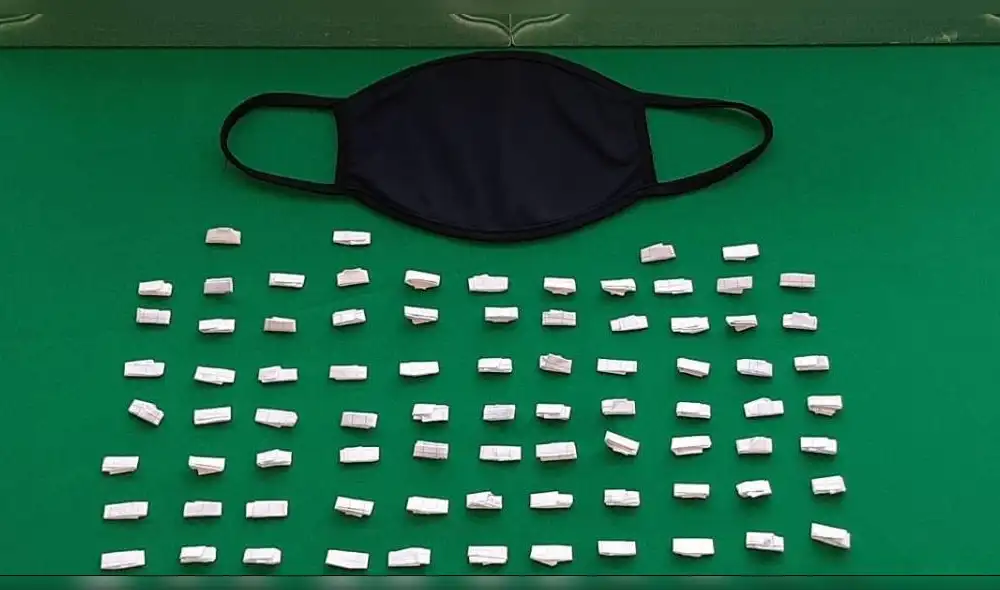 El sujeto aprovechó el uso obligatorio de mascarilla para ocultar en su interior los productos ilícitos. (Foto: Difusión) El sujeto aprovechó el uso obligatorio de mascarilla para ocultar en su interior los productos ilícitos. (Foto: Difusión)